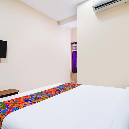 Fabexpress Uv Residency - 700M From Coimbatore International Airport Irugur Ngoại thất bức ảnh