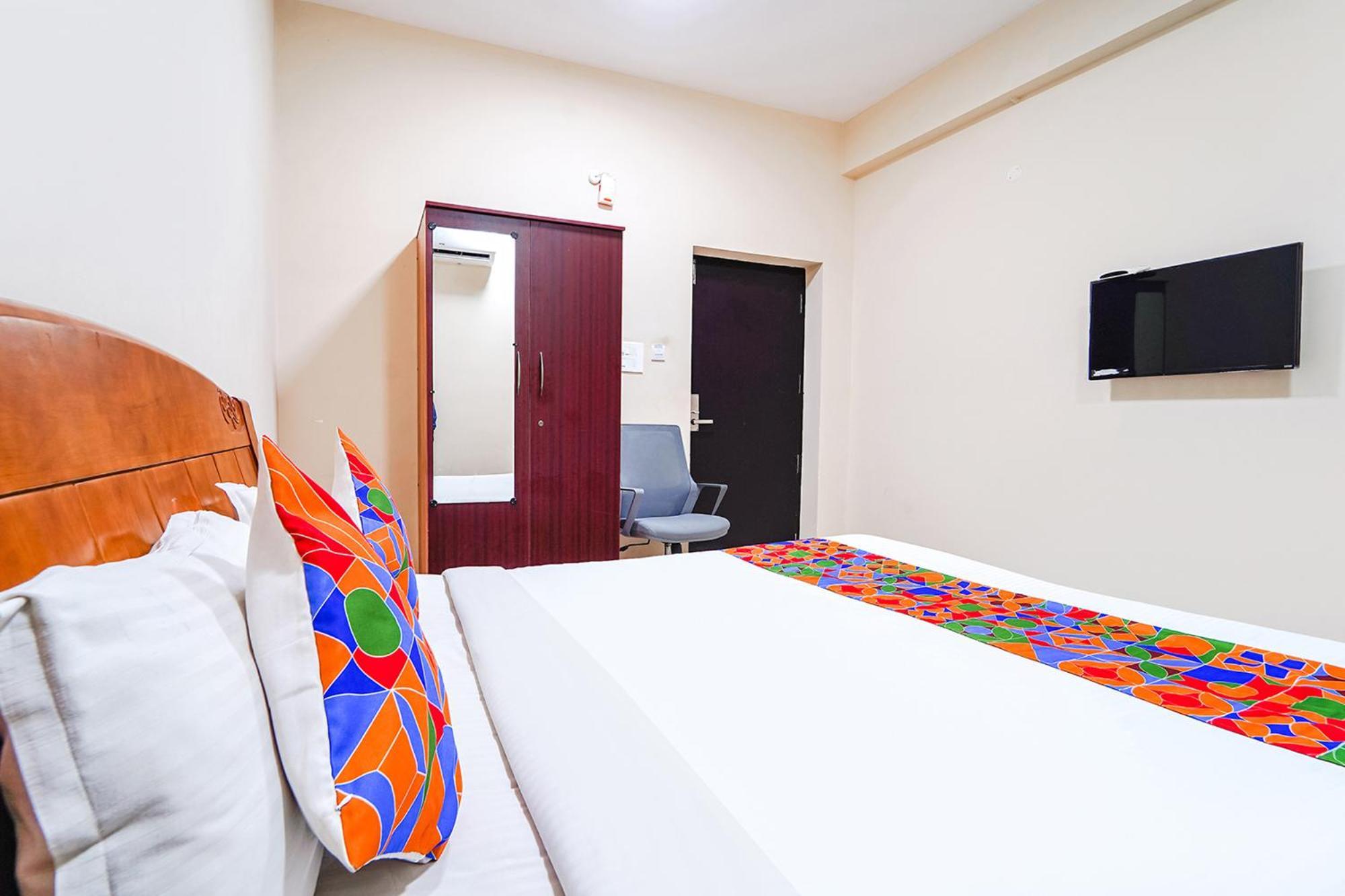Fabexpress Uv Residency - 700M From Coimbatore International Airport Irugur Ngoại thất bức ảnh