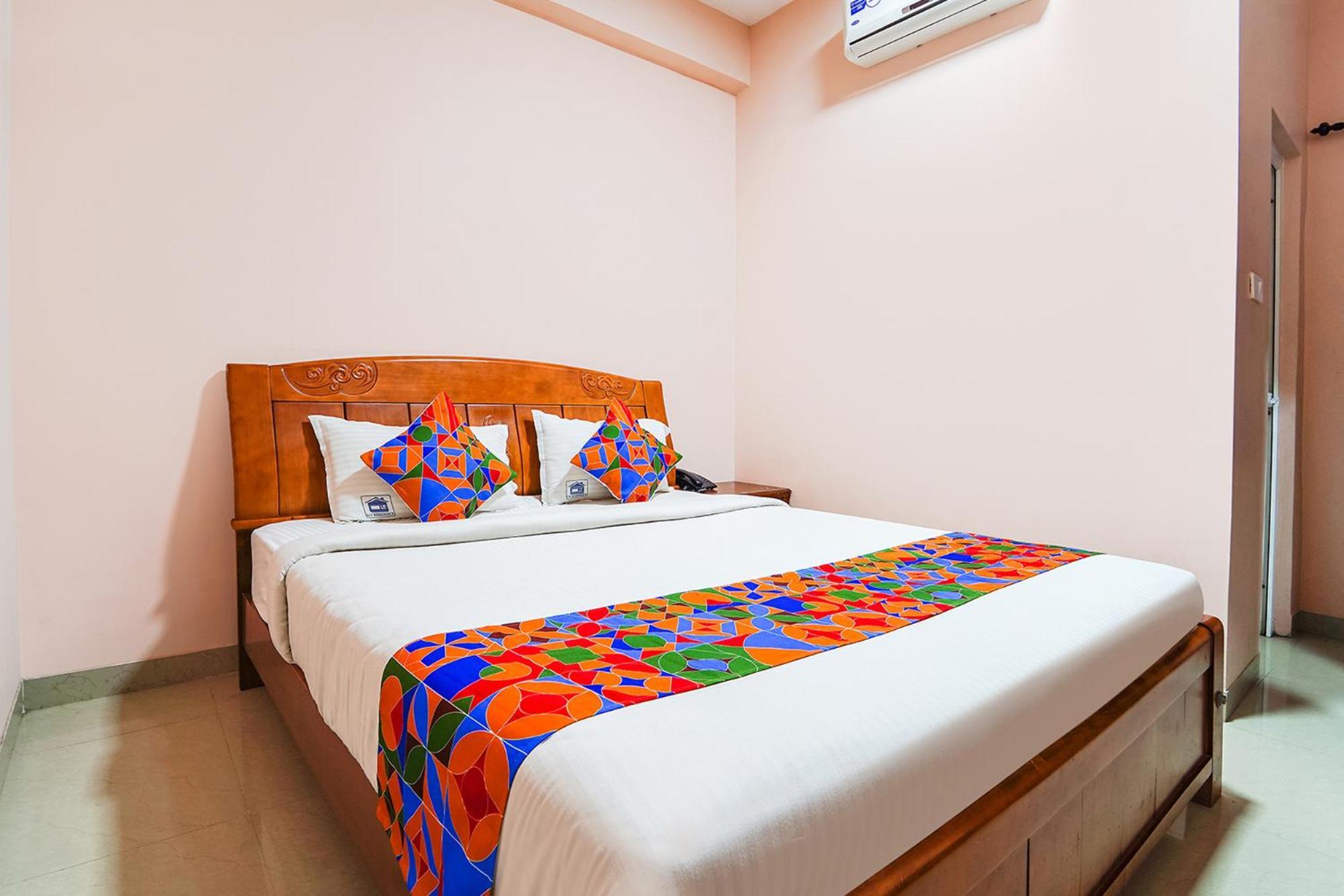 Fabexpress Uv Residency - 700M From Coimbatore International Airport Irugur Ngoại thất bức ảnh