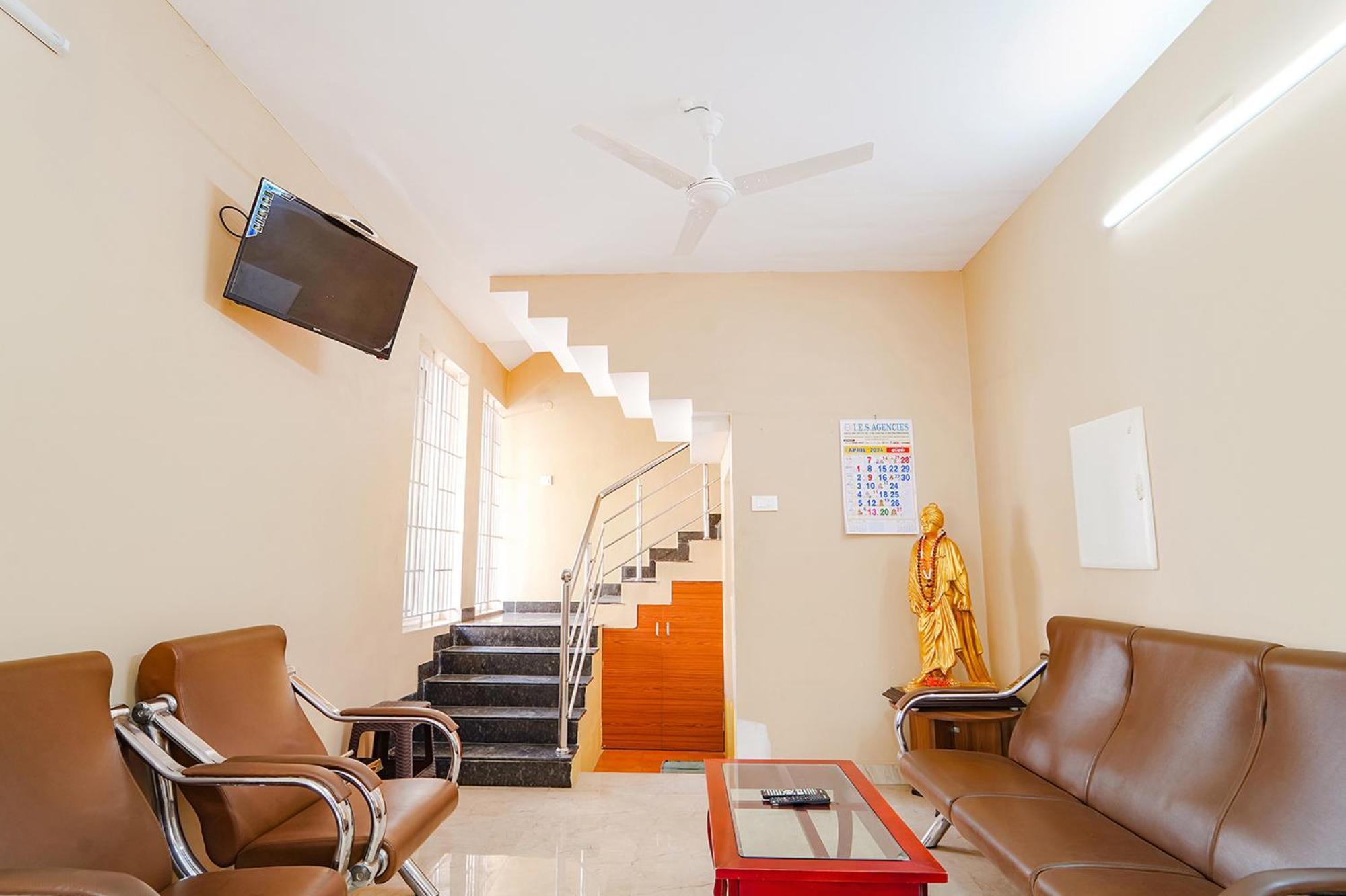 Fabexpress Uv Residency - 700M From Coimbatore International Airport Irugur Ngoại thất bức ảnh