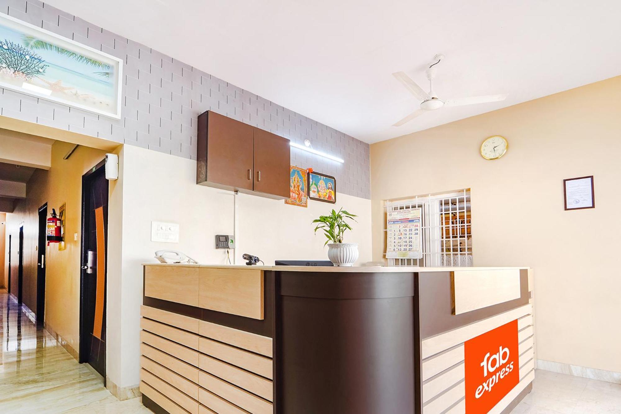 Fabexpress Uv Residency - 700M From Coimbatore International Airport Irugur Ngoại thất bức ảnh
