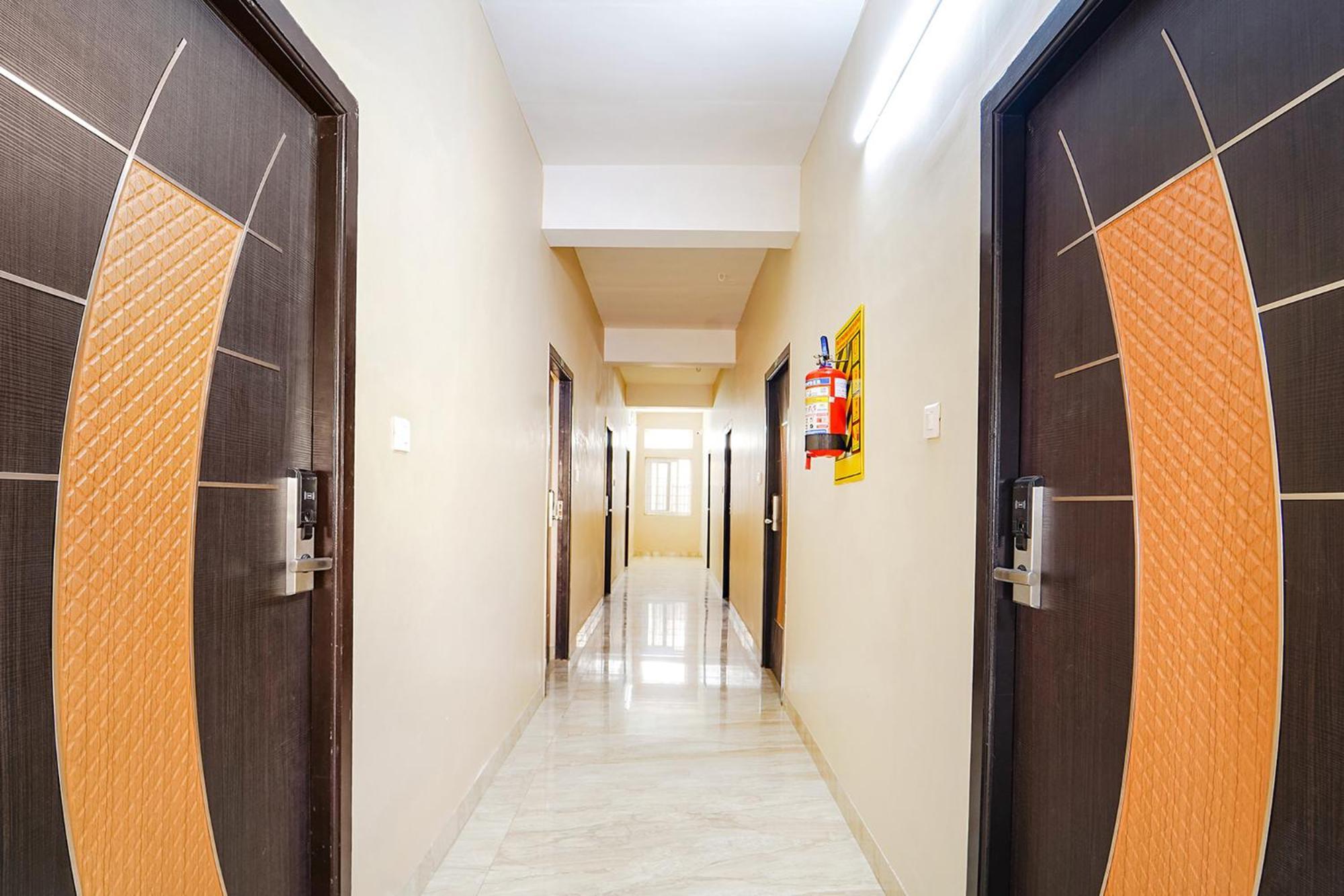 Fabexpress Uv Residency - 700M From Coimbatore International Airport Irugur Ngoại thất bức ảnh